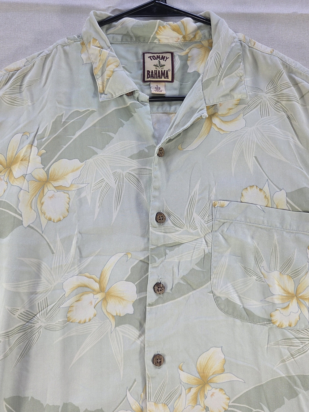 Tommy Bahama 100% Silk Hawaiian Camp Shirt Floral Tropical Mens Large